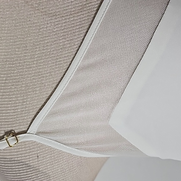 TAHARI, Womens top. Tank style.  White with overlay. Size medium. Adjustable - Picture 3 of 10